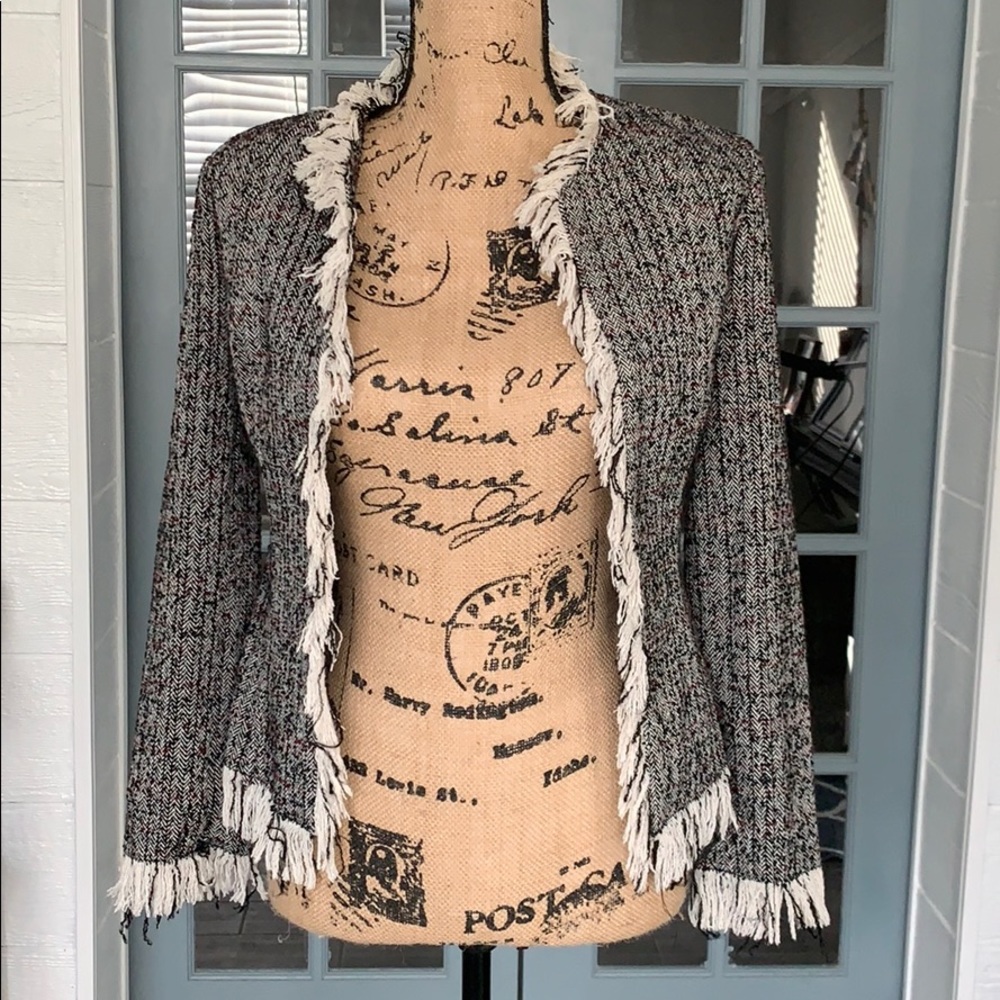 Emma & Sam frayed blazer/jacket